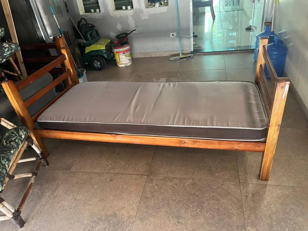 Cama com colchão 