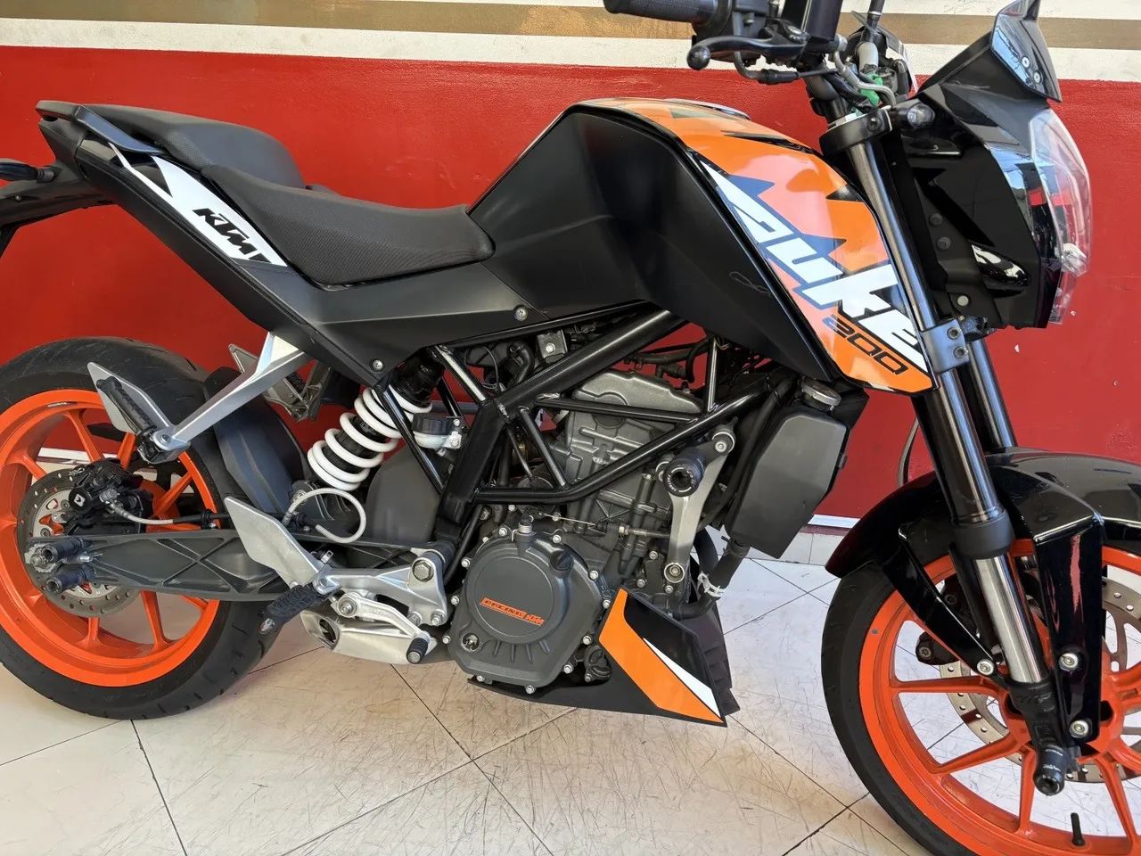 Ktm Duke 200 2019 - Foto 4