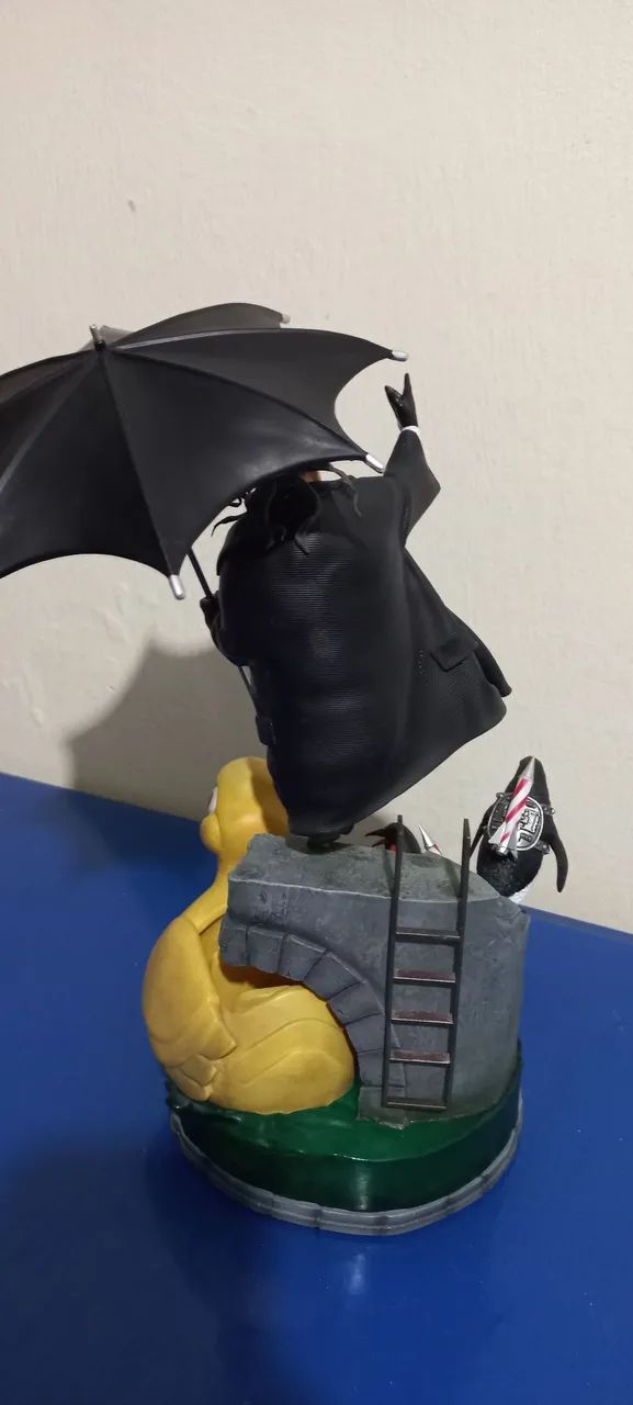 Vendo Pinguim da iron studio  - Foto 4