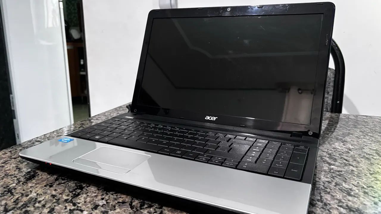 Notebook Acer 1.8 ghz com ssd 256 gb com 10 gb 15.6 ( lindo notebook ) - Foto 2