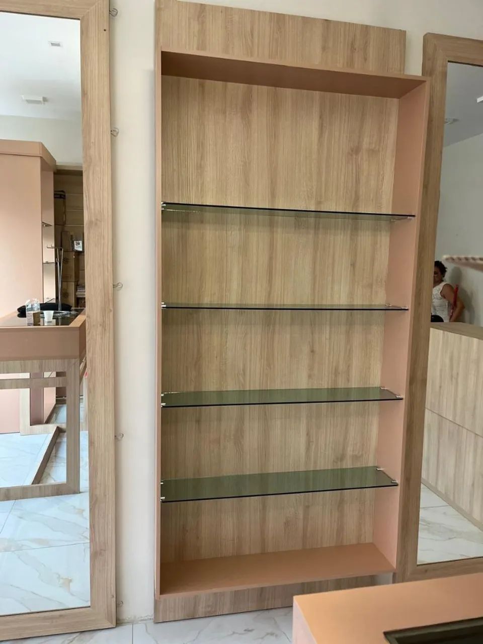 VENDO MÓVEIS PROJETADOS P/ LOJA - Foto 2