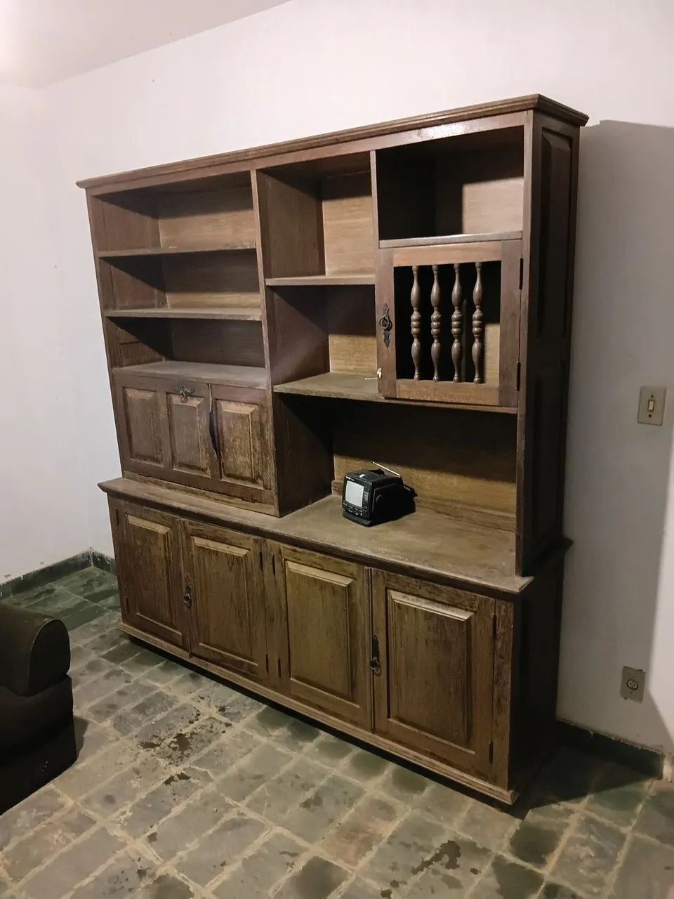 Vende se cômoda de madeira 