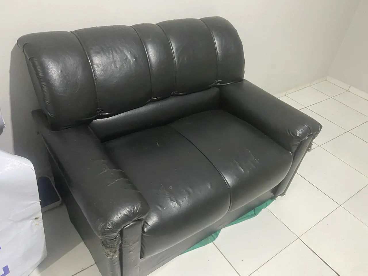 Sofá 2 lugares Preto