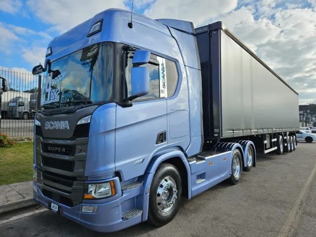 Scania R500 Super Tração 6x2 Ano 2024 Painel TFT Multimídia 9 polegadas +sider 4 eixo 30pl