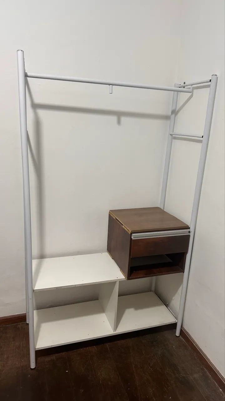 Guarda Roupa (Arara)