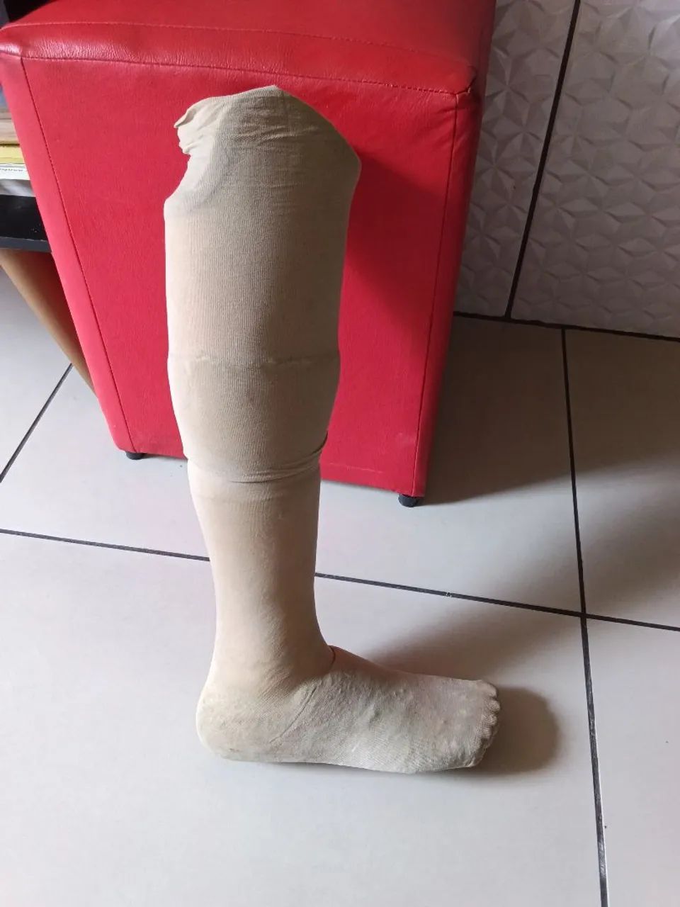 Vendo uma prótese de perna - Foto 2