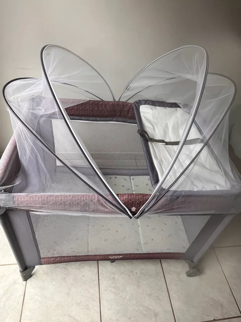 BERÇO PORTÁTIL INFANTIL