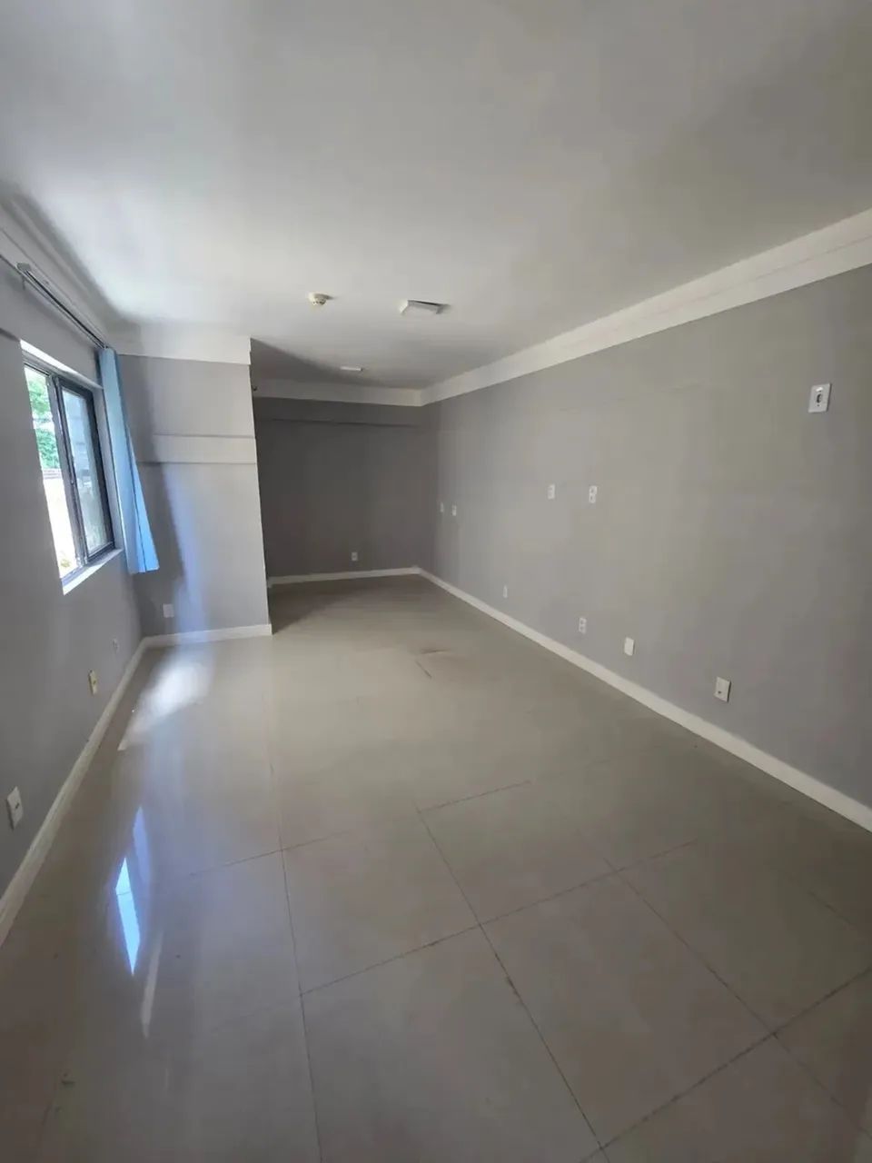 Sala para  aluguel com 23 m2 no Bairro do Canela!
