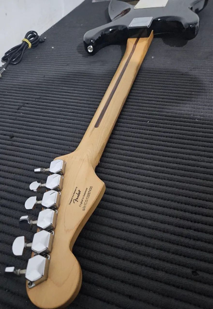 Squier Bullet Strat (Indonésia) - Blindada + Regulada + Escala