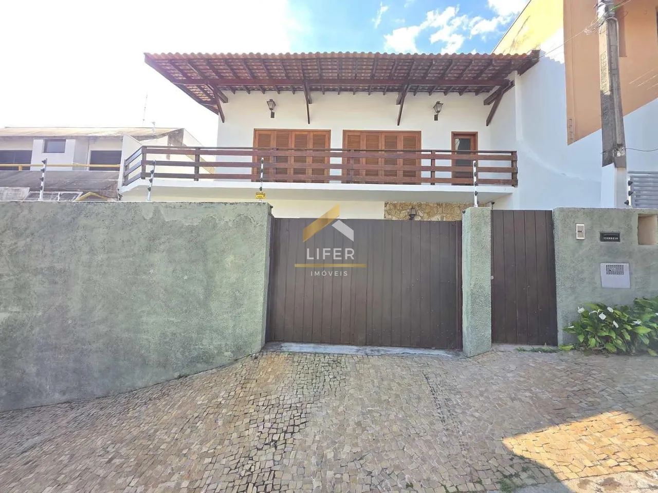 CASA PARA VENDA E LOCAÇÃO EM CAMPINAS