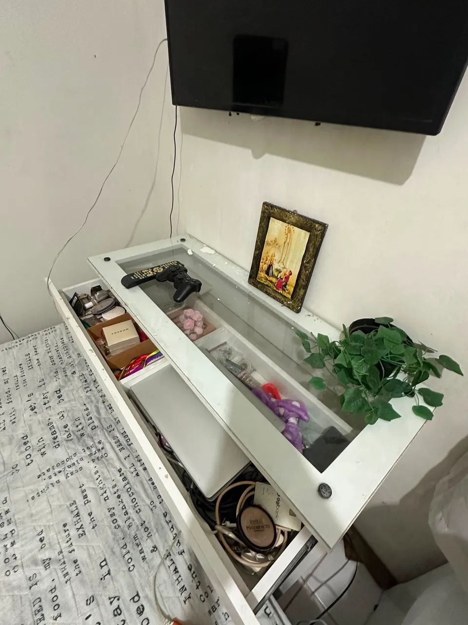 Penteadeira com vidro 