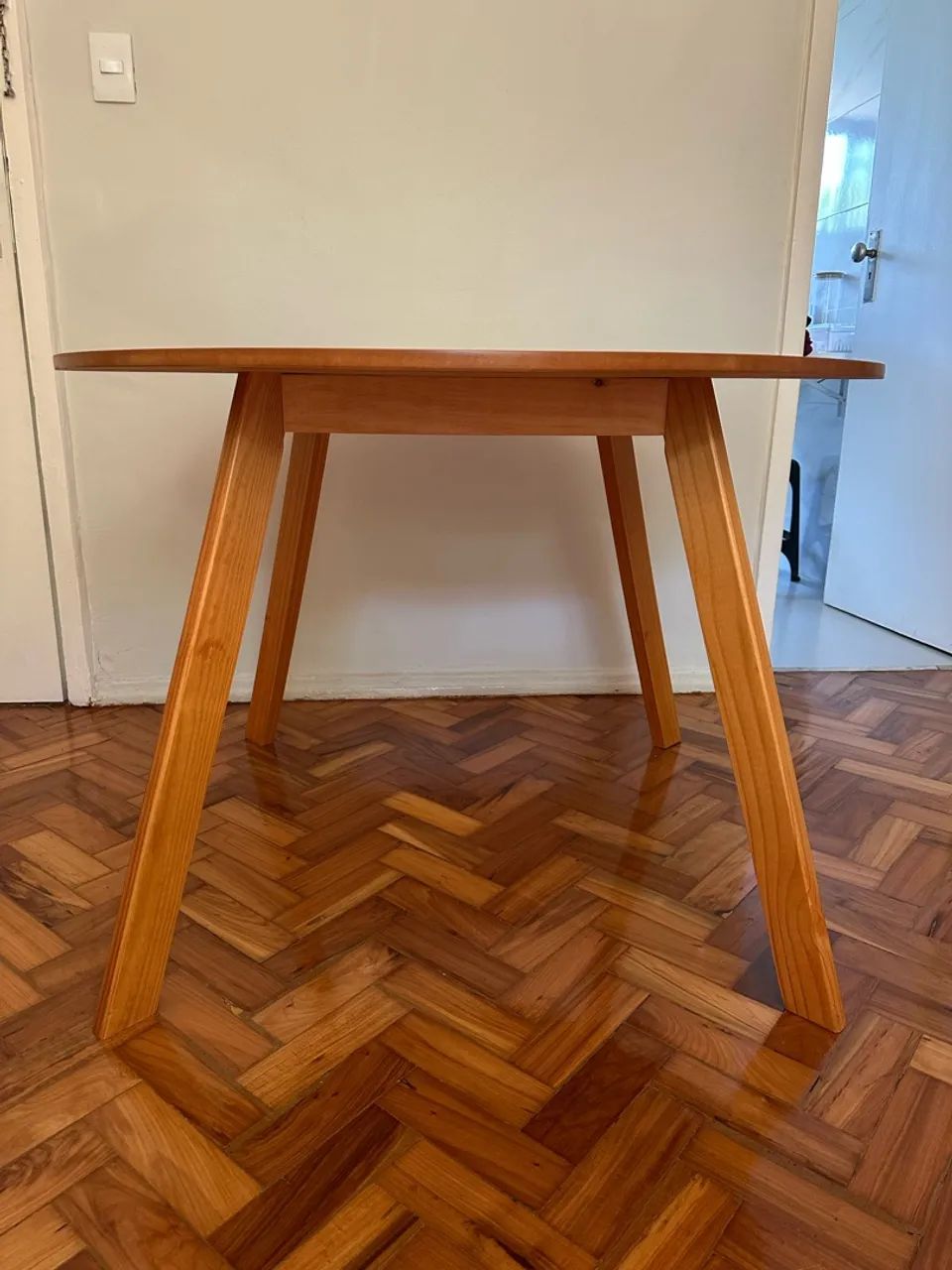 VENDO mesa de 4 lugares MDF - Foto 5