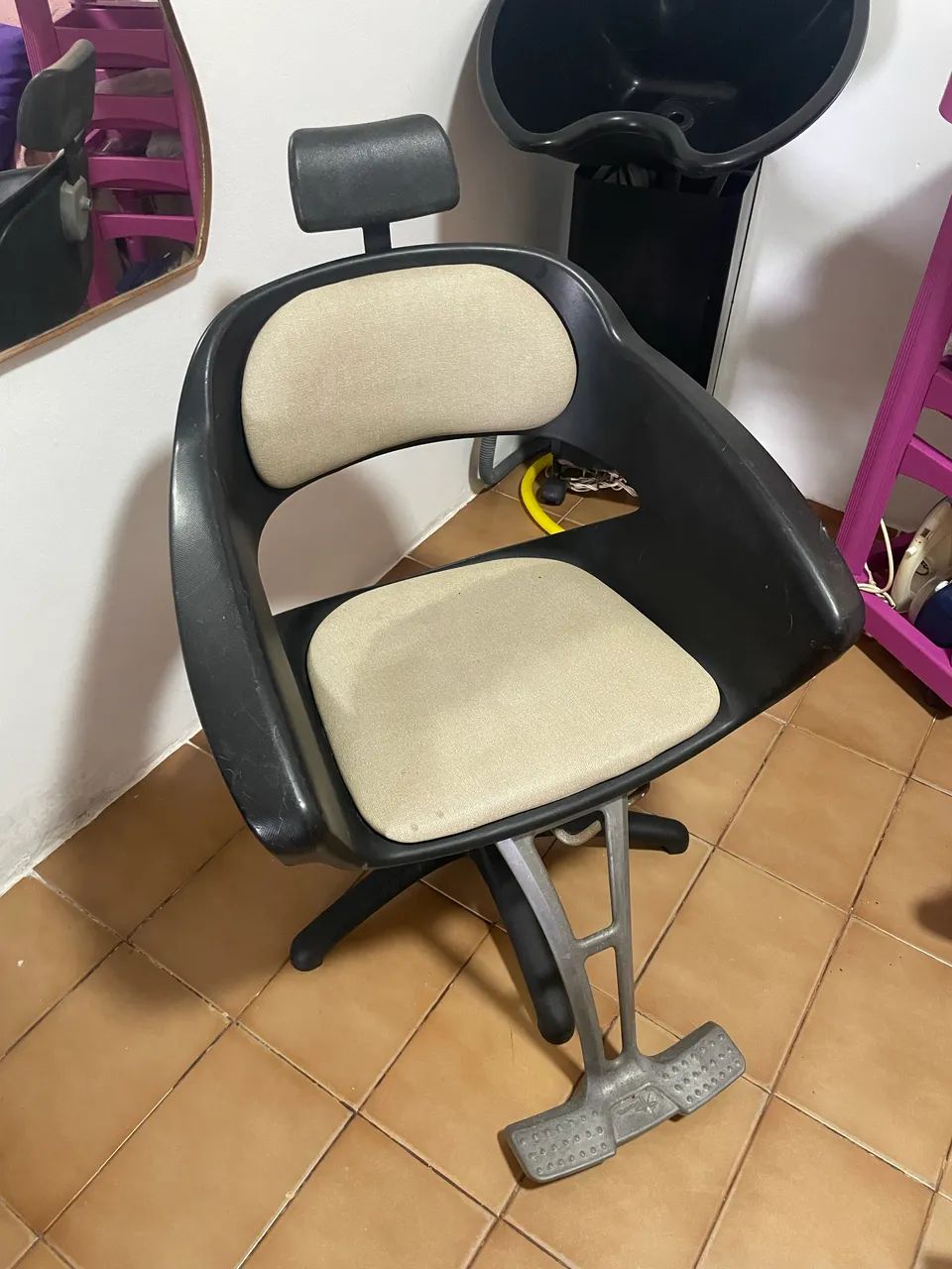Cadeira hidráulica funcionando  - Foto 3