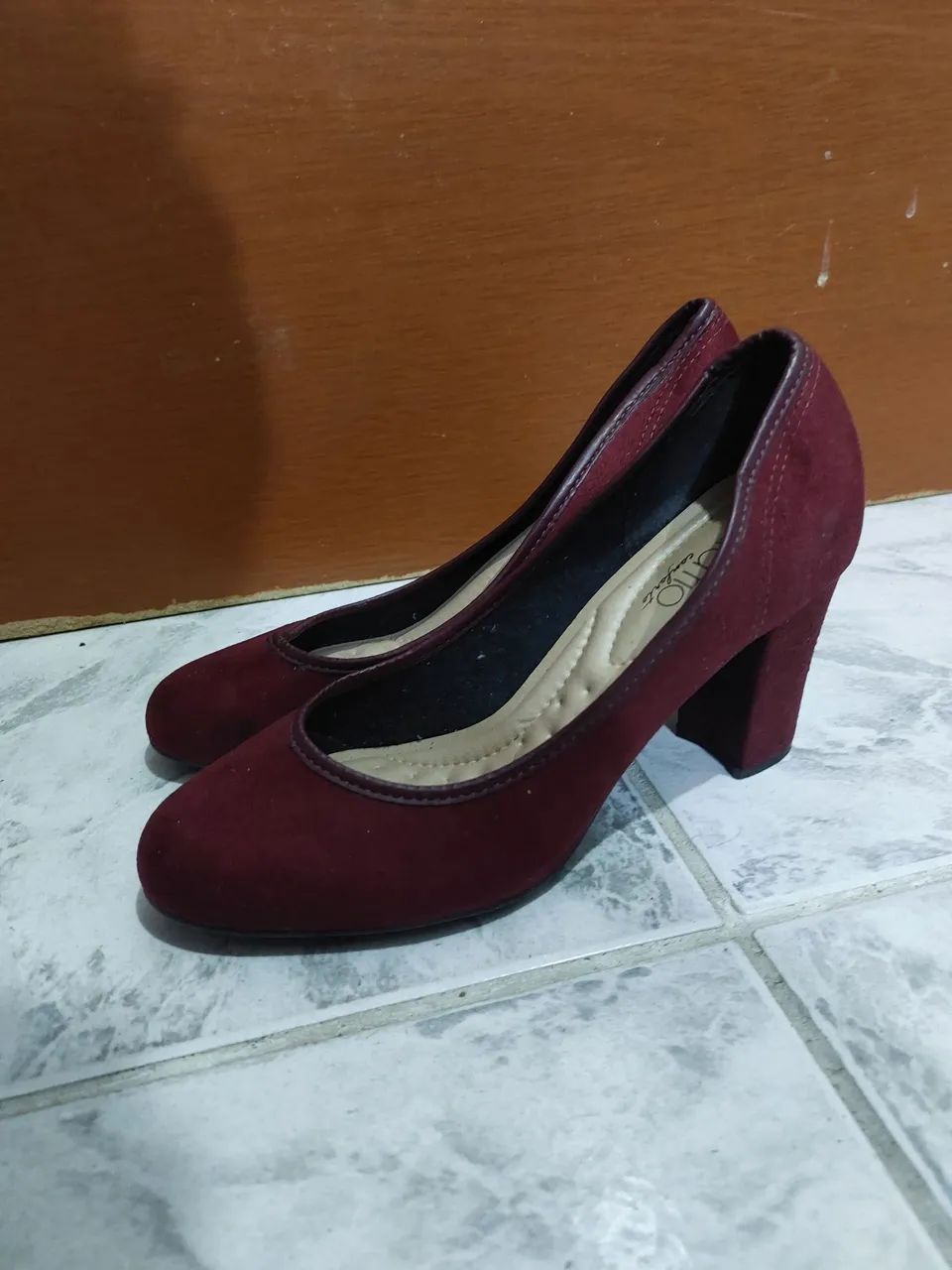 Sapato Vermelho - Tamanho 37