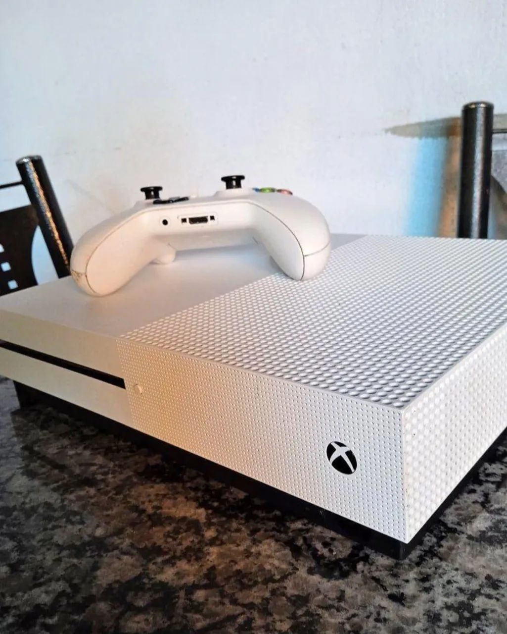 Xbox one com dois contos  - Foto 2
