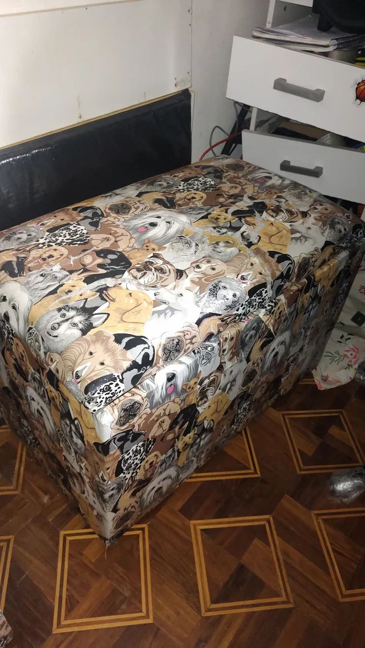 Vende se PUFF BAÚ GRANDE 