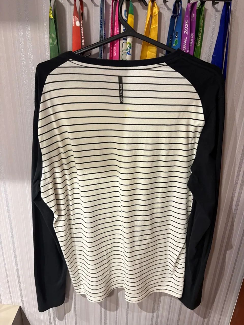 blusa manga longa calvin klein listrada p - Foto 2
