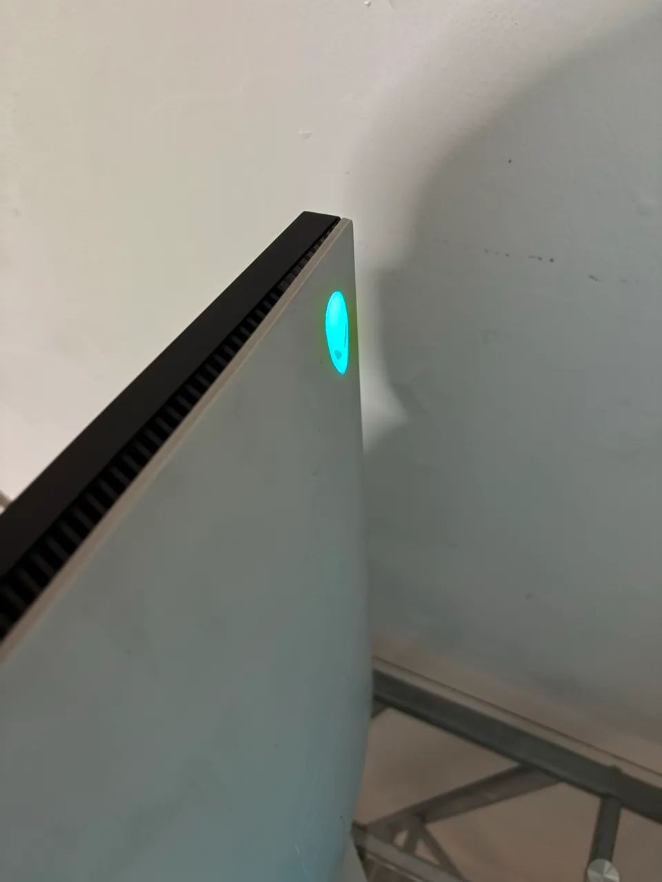 Monitor Alienware 27 polegadas 240hz tela IPS novíssimo - Foto 3