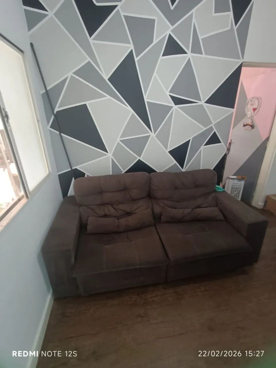 Sofa retrátil marrom 