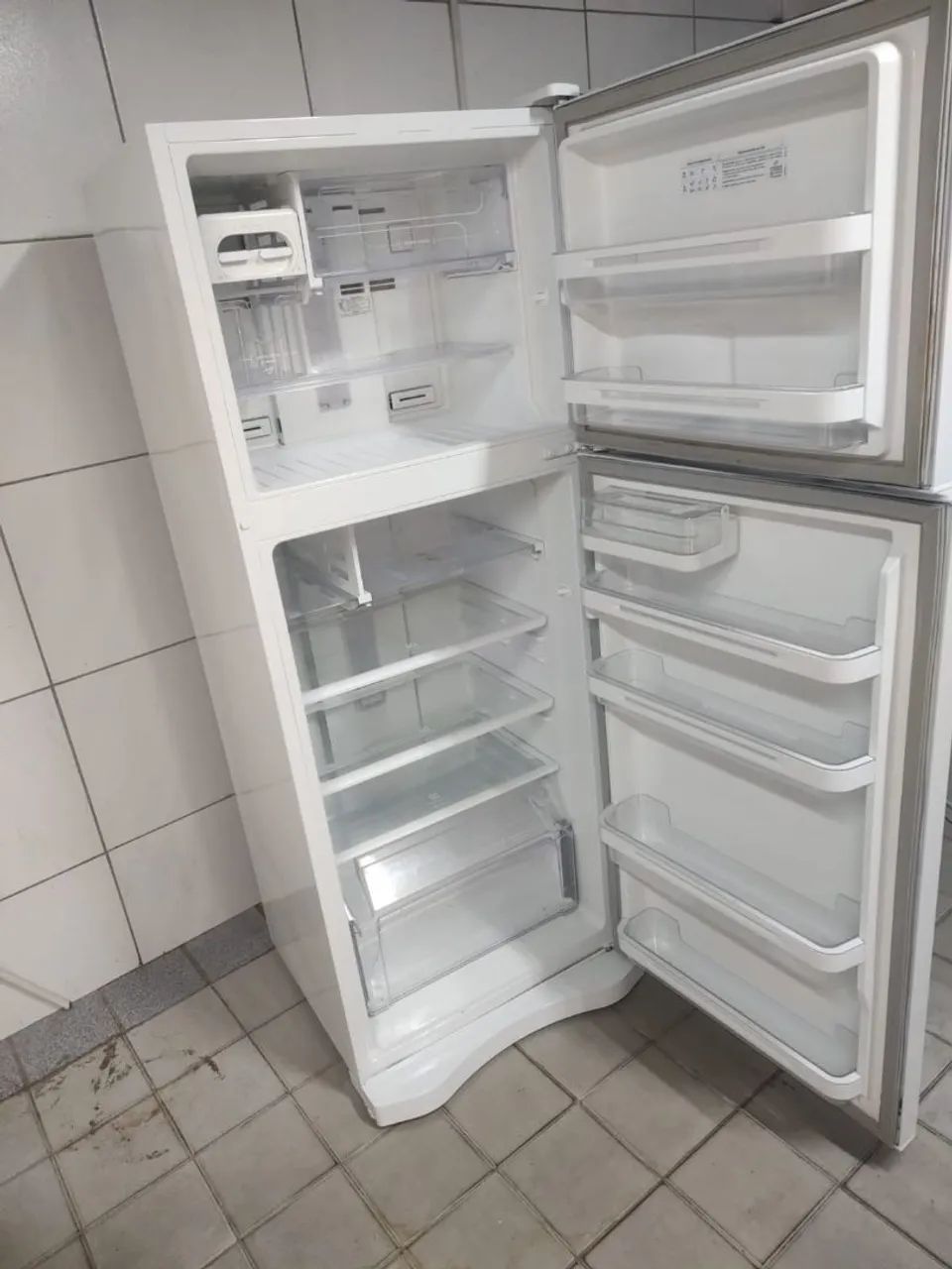 Geladeira Eletrolux  - Foto 4