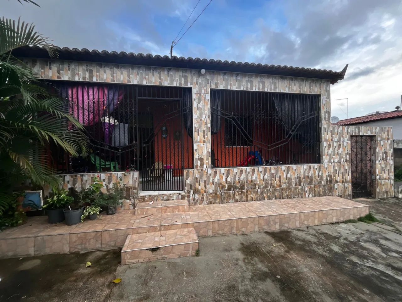 Vendo uma casa excelente e nova cinco anos de uso e bem conservada  - Foto 2