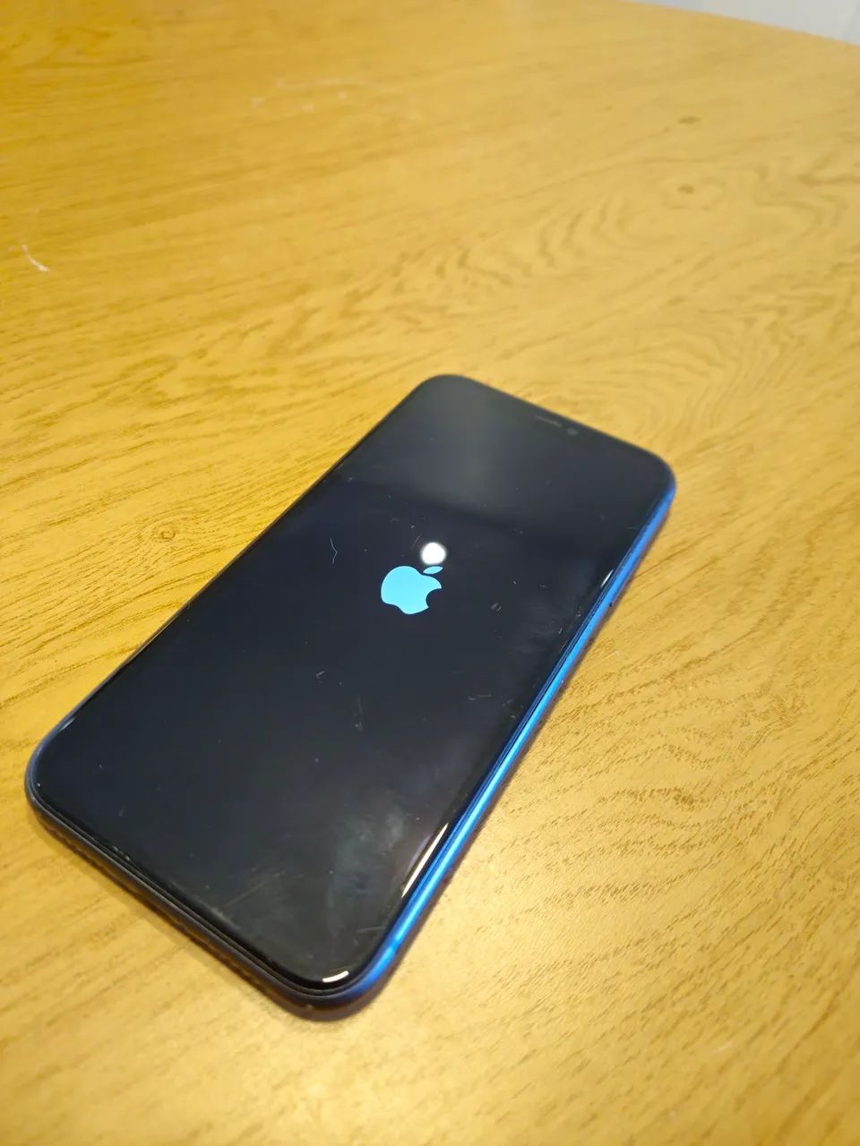 ? iPhone 11 64 GB Preto