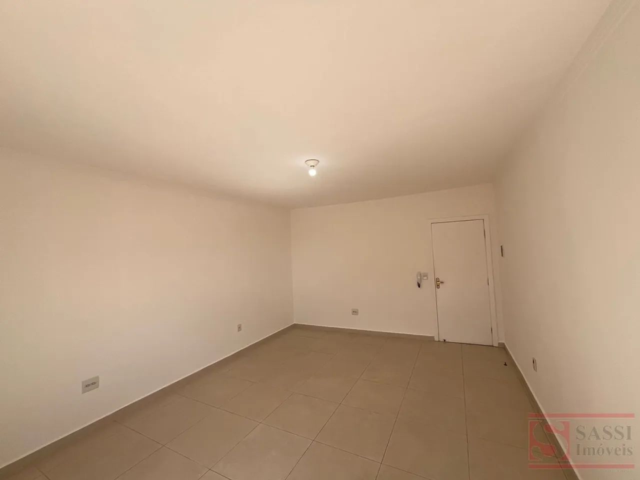 Sala Comercial em JARDIM RESIDENCIAL VITORIA - Foto 2