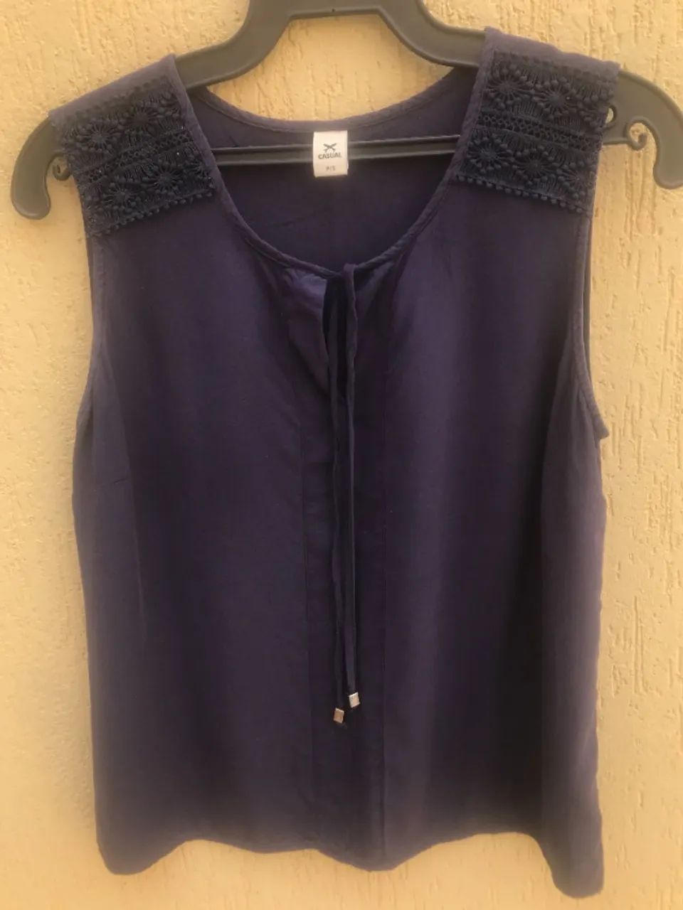 Blusa Azul Marinho Da Marca Hering - Foto 2