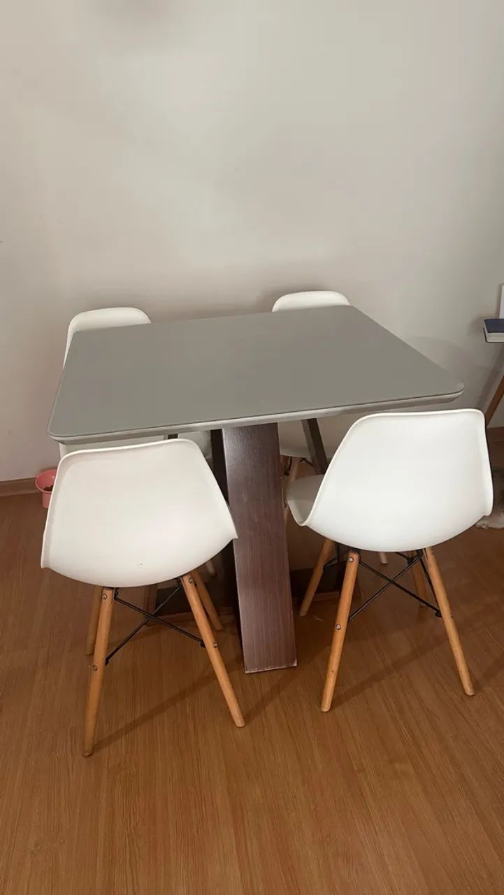 Mesa com 4 cadeiras - Foto 2