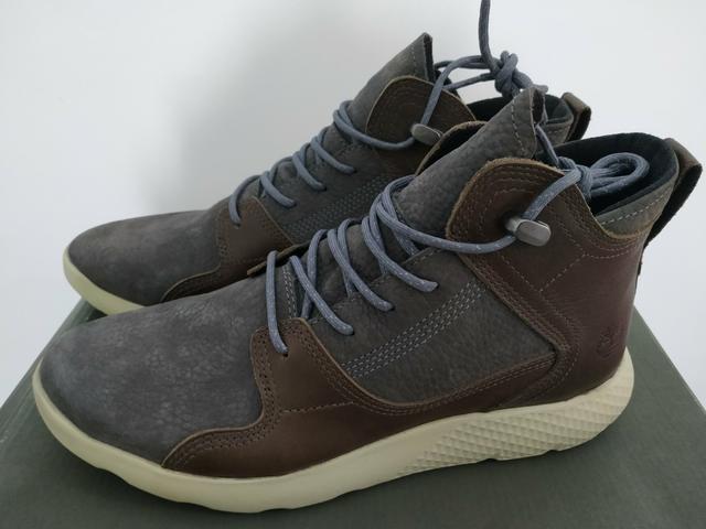 bota flyroam leather hiker