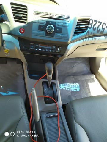 Honda Civic Semi Novo Completo e Automatico 2014 Conservado - Foto 16