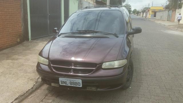 Chrysler Grand Caravan Troco por casa ou chacará