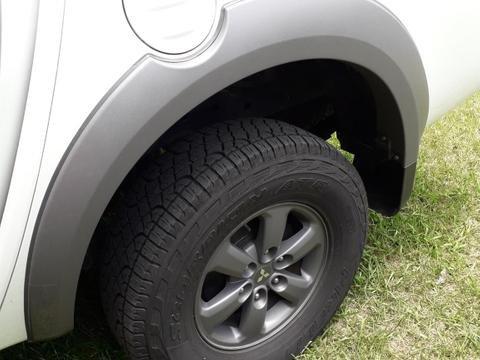 Mitsubishi l200 triton - Foto 5
