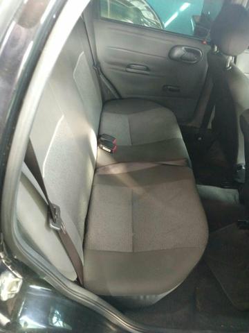 Chevrolet classic ano 16/16 deve nada todo em dias - Foto 5