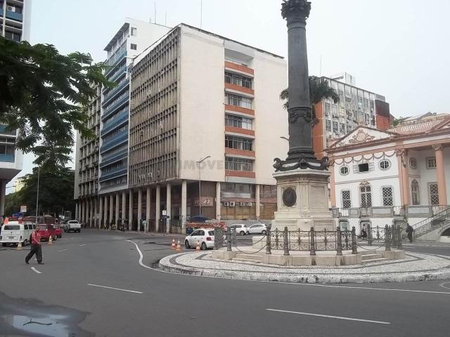 Salão com Área Total de 261 m² para Aluguel no Comércio ( 688043 ) - Foto 15