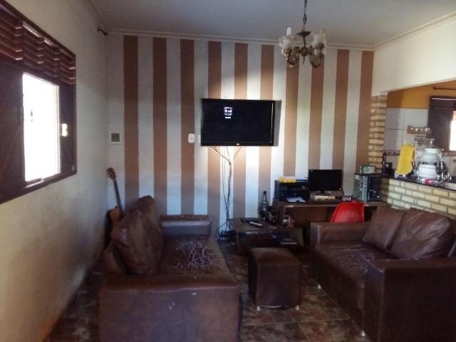 Ótima Casa com piscina e Ponto Comercial - Foto 7