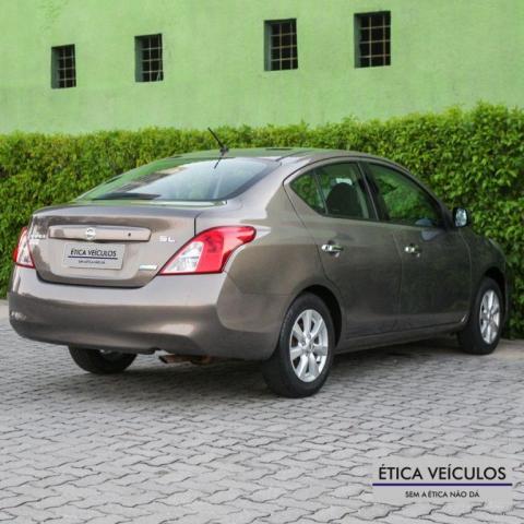 VERSA SL 1.6 16V Flex Fuel 4p Mec. - Foto 3
