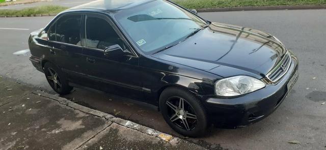 Honda Civic aceita troca moto menor valor LX 99 1.6 automatico - Foto 6