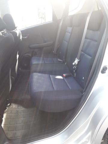 Fit 1.4 aut ipva 2020 pago novinho !!6mil!! - Foto 3