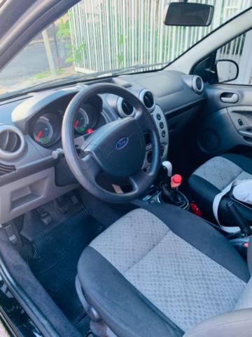 Fiesta hatch 1.6 completo - Foto 4