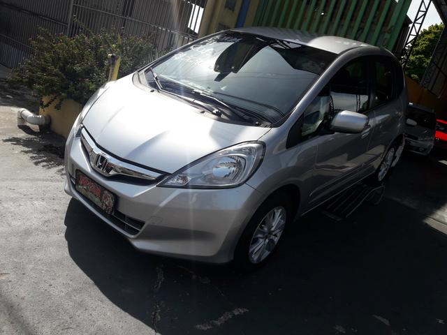 Fit 1.4 aut ipva 2020 pago novinho !!6mil!! - Foto 4