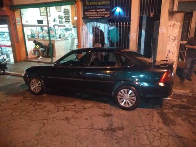 Vectra cd 97 com motor retificado, ABS, teto solar, sensor de ré e controle de tração! - Foto 11