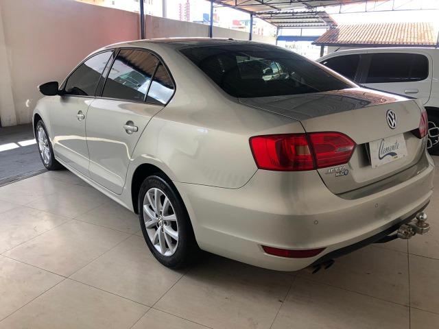 VW Jetta 2.0 - Foto 6