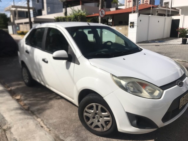 FIESTA SEDAN 1.6 COMPLETO EMPLACADO 2021