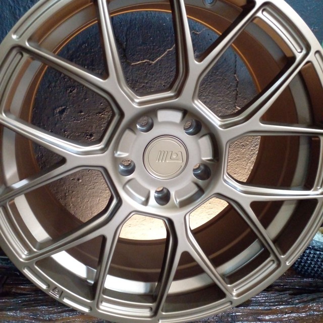 Roda montegi racing aro 18 tala 8,5  5x112 5x114 - Foto 2