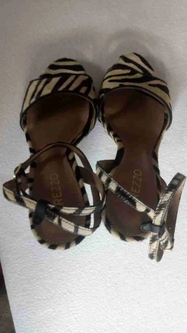 Uma linda sandália arezzo 36 - Foto 3