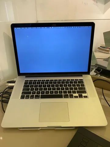 MacBook Pro 15" - i7 | 16GB | 1TB