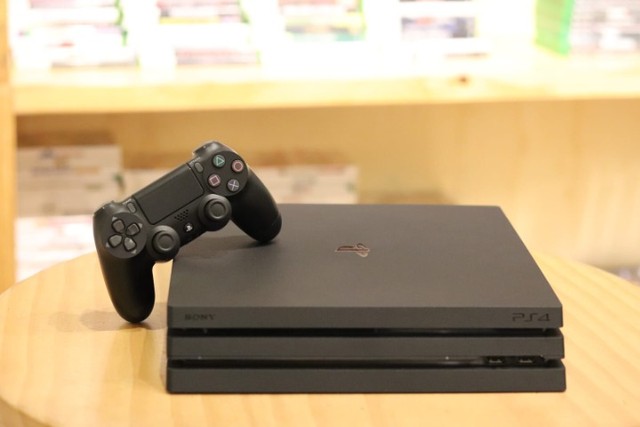 PS4 Pro será lançado no Brasil em fevereiro por R$ 3.000