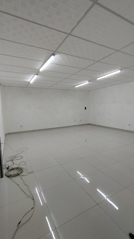 Sala Comercial  para aluguel com 38 M²  as margens da Avenida Fraga Maia  - Feira de Santa