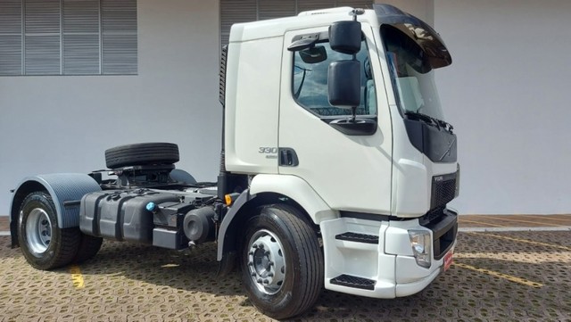 Volvo Vm 330 Leito - Teto Baixo 11111 Diesel Automatico 2015